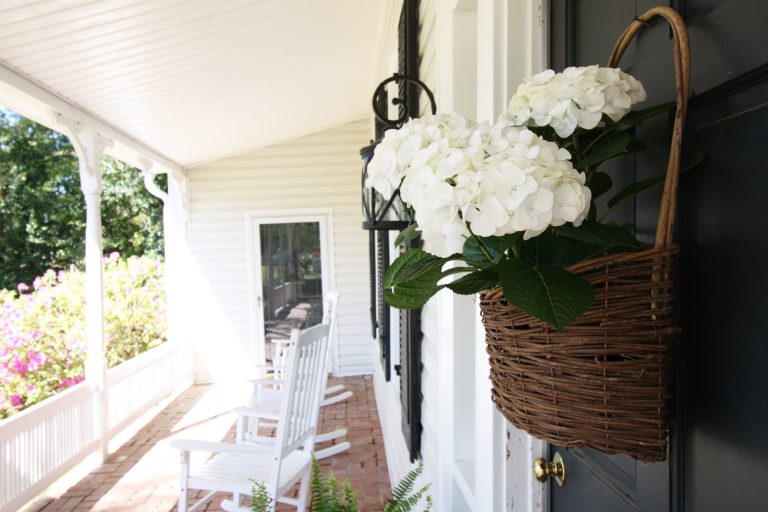 airbnb photos of front door with flowers